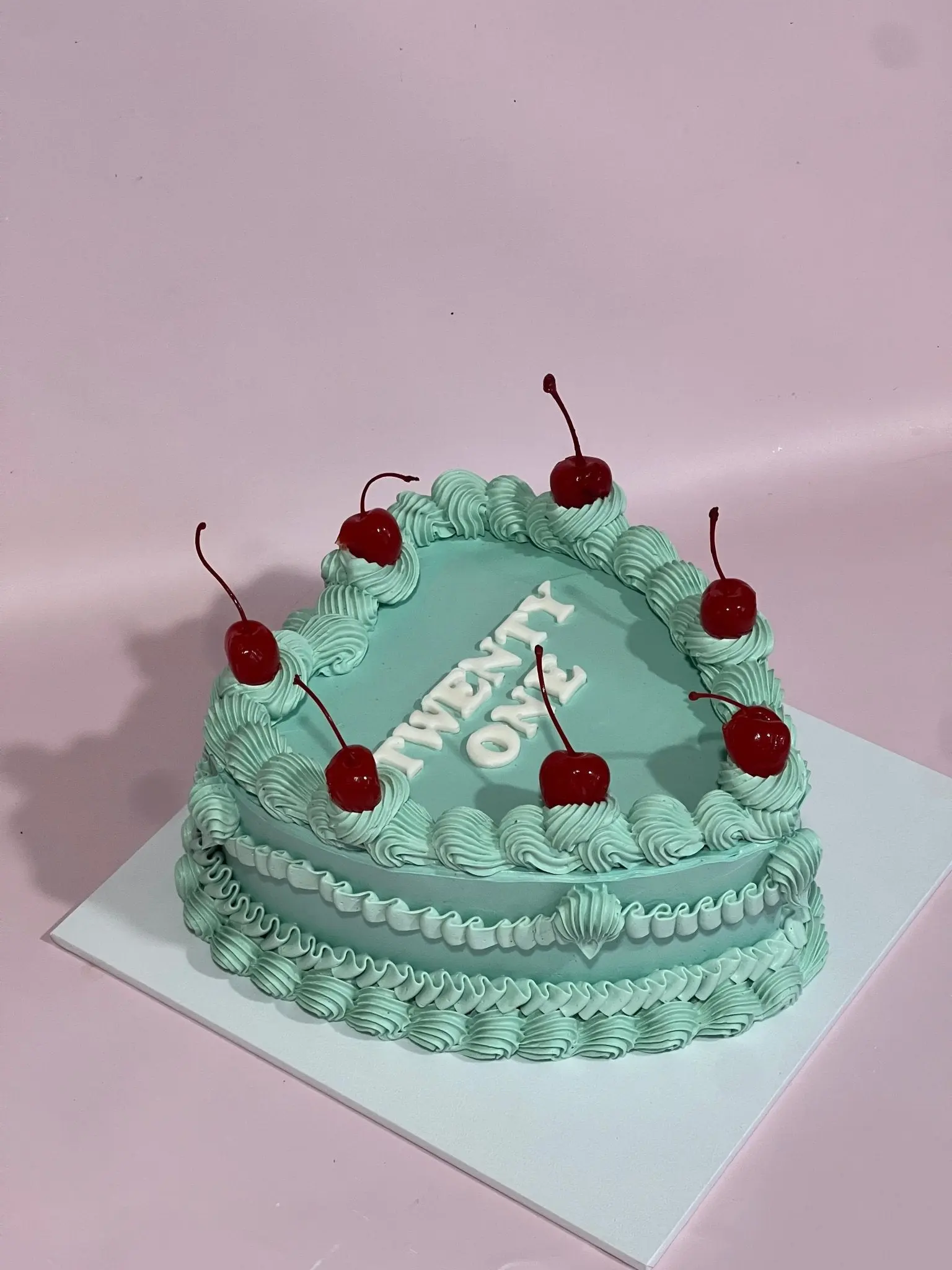 Vintage Heart Cakes - Image 10